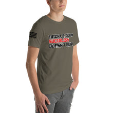 Load image into Gallery viewer, Trickle Down Socialism Doesn't Work Men's T-shirt